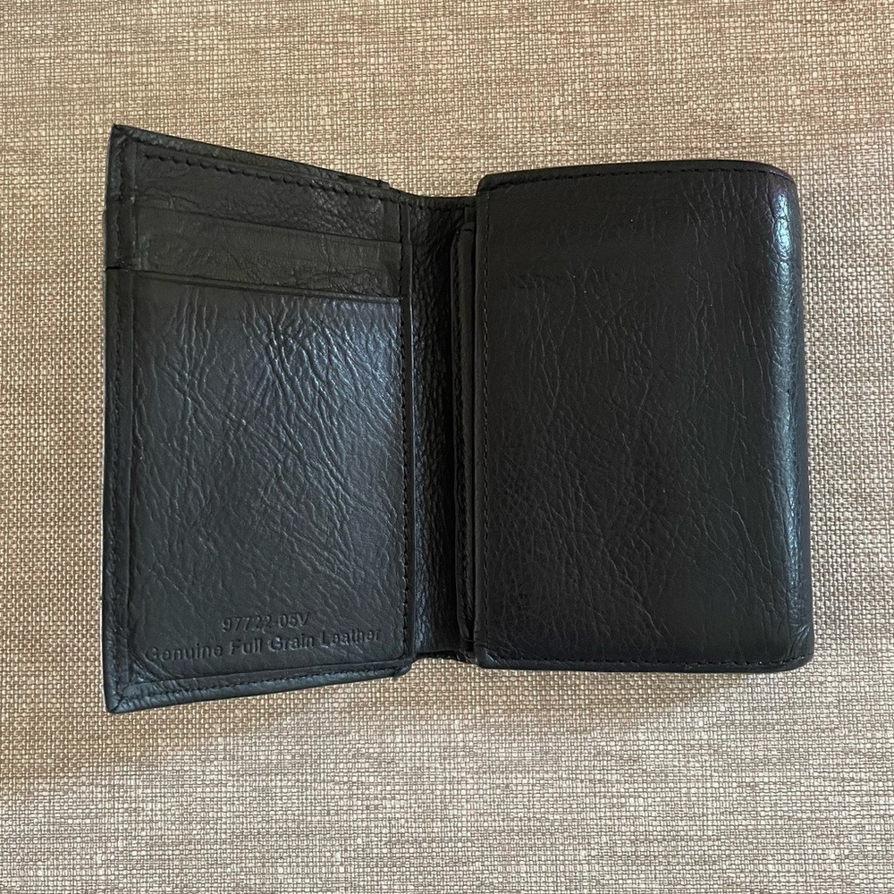 Harley-Davidson Trifold Wallet - Picture 3 of 14